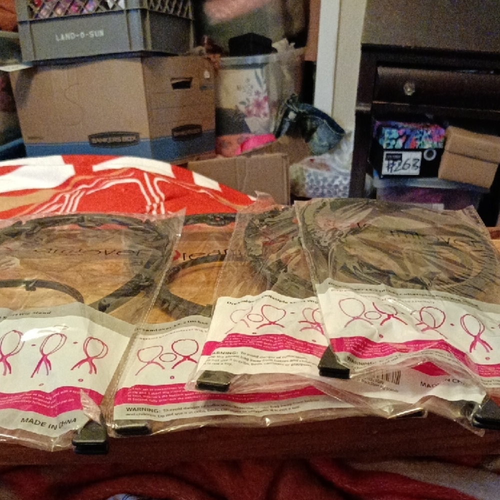 4 New Wigs Stands By Dreamlover